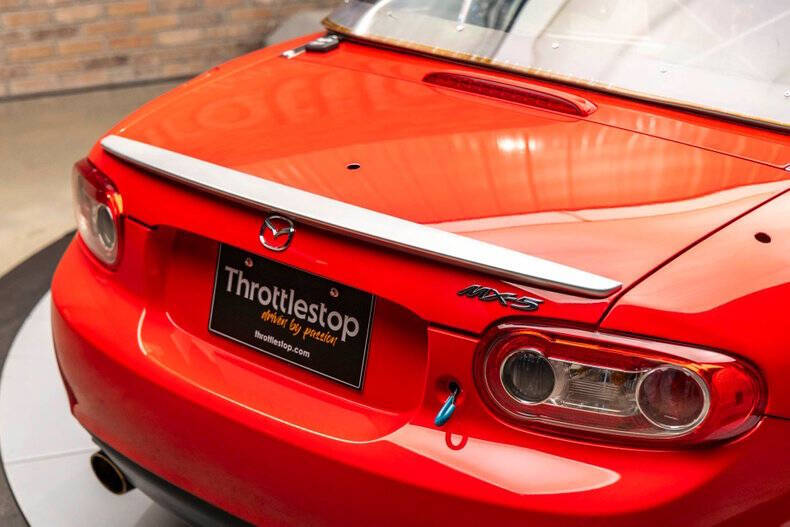 2006 Mazda MX-5 Miata