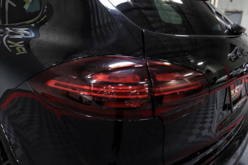 2017 Porsche Cayenne GTS