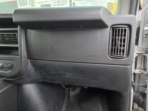 2017 Chevrolet Express LT 2500