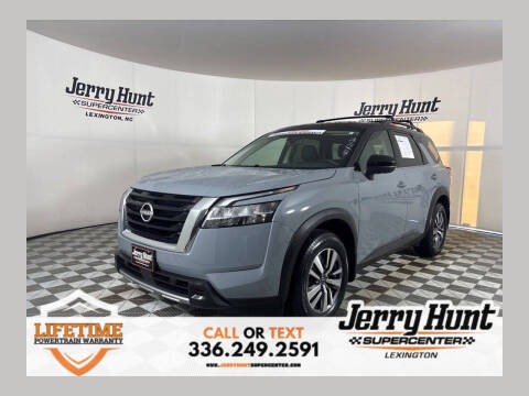 2024 Nissan Pathfinder SL