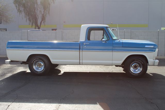 1967 Ford F-100 2