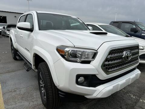 2017 Toyota Tacoma for sale at Auto Solutions in Maryville TN