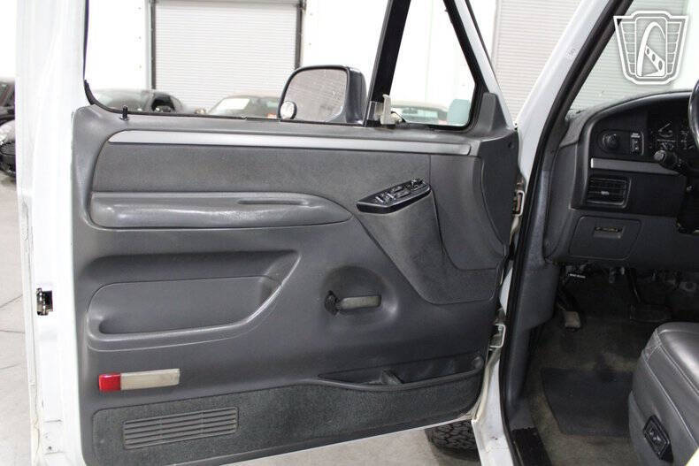 1992 Ford Bronco XLT