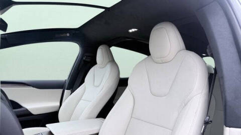2023 Tesla Model X Standard Range