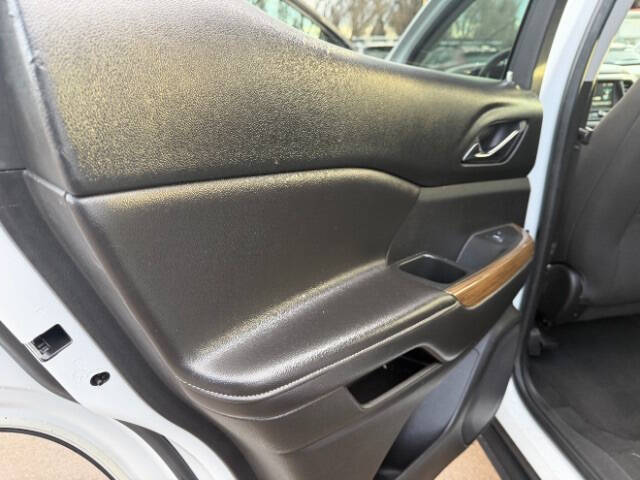 2017 GMC Acadia SLE-2