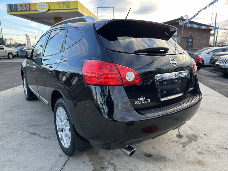 2012 Nissan Rogue SV w/SL Package