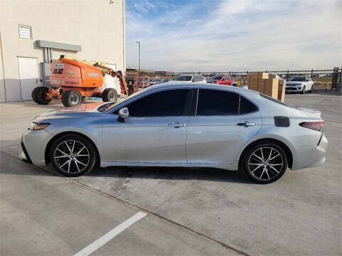2022 Toyota Camry SE