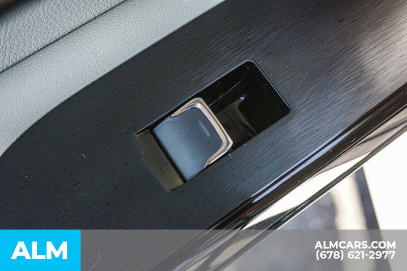 2024 Lexus ES 300h Luxury