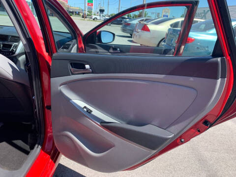 2016 Hyundai Accent SE