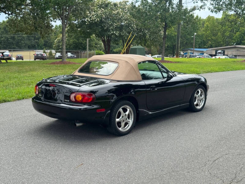 2000 Mazda MX-5 Miata