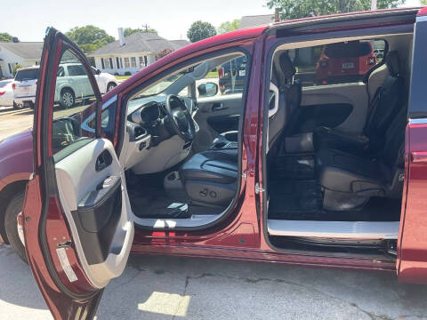 2023 Chrysler Pacifica Touring L