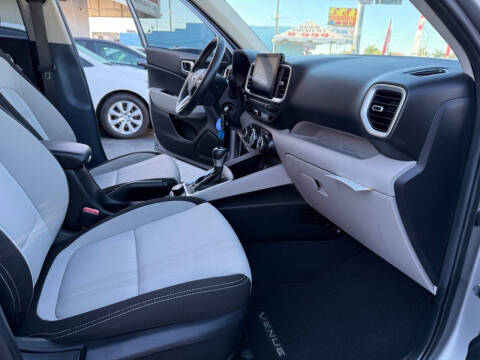 2023 Hyundai Venue Limited