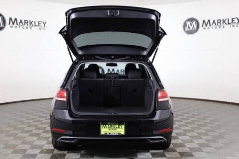 2017 Volkswagen e-Golf SE