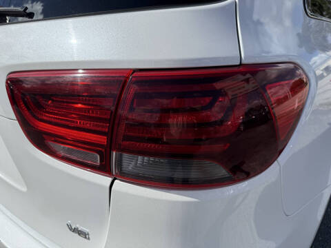 2020 Kia Sorento LX V6