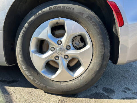 2017 Chrysler Pacifica Touring-L Plus