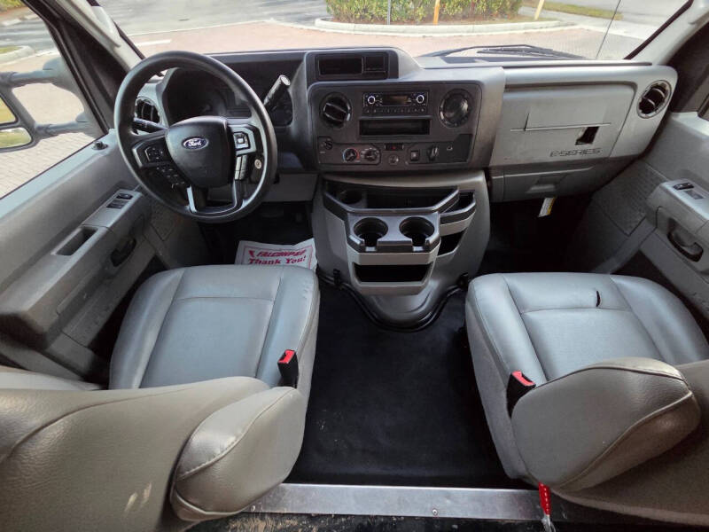 2021 Ford E-Series E-350 SD