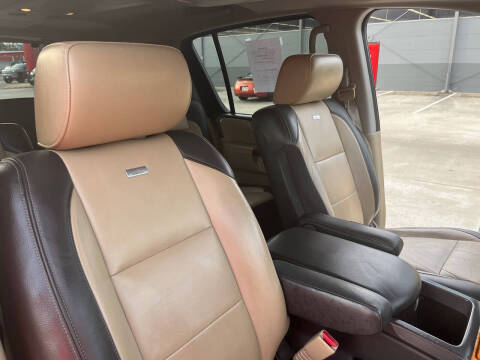 2014 Nissan Armada Platinum