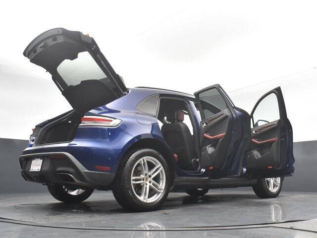 2022 Porsche Macan