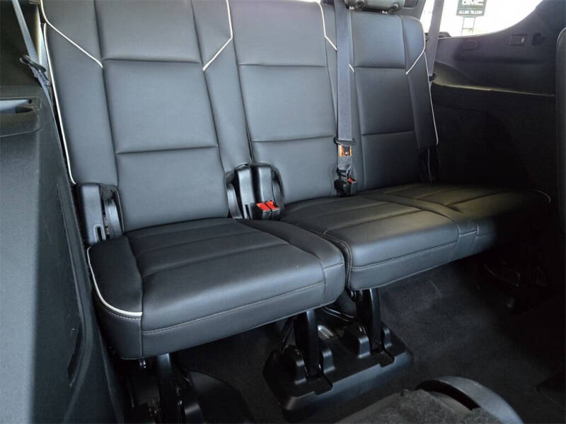 2024 Cadillac Escalade Sport