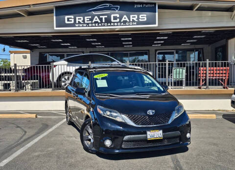 2017 Toyota Sienna SE Premium 8-Passenger
