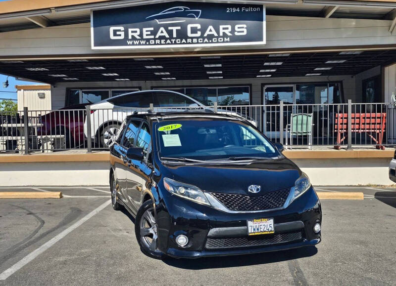 2017 Toyota Sienna SE Premium 8-Passenger
