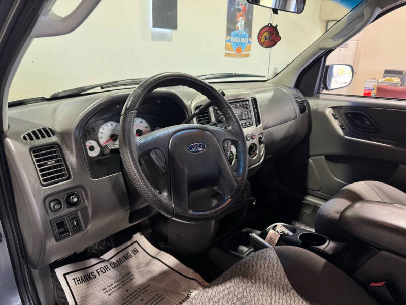 2003 Ford Escape XLT Popular 2