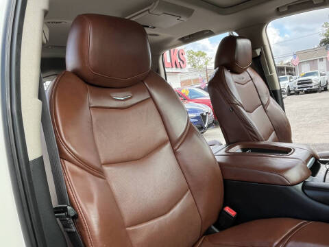 2015 Cadillac Escalade Luxury