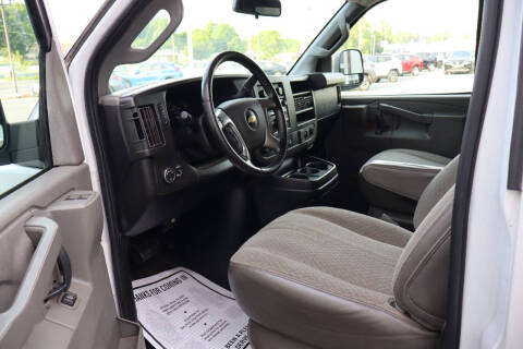 2017 Chevrolet Express LT 3500