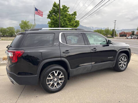 2023 GMC Acadia SLT