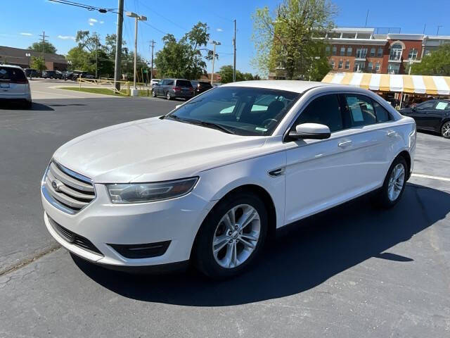 2015 Ford Taurus SEL