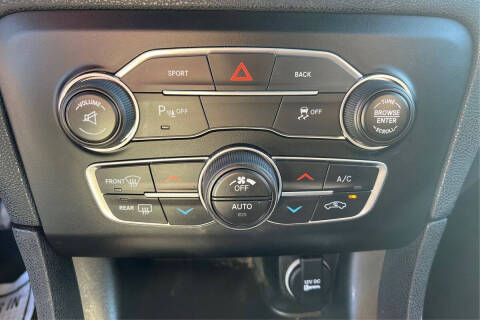 2016 Dodge Charger SXT