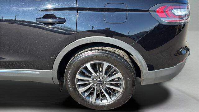 2023 Lincoln Nautilus Standard