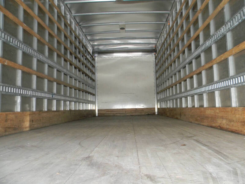 2023 Freightliner M2 106