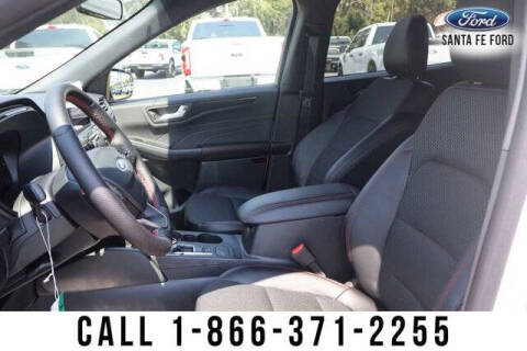 2025 Ford Escape Hybrid ST-Line