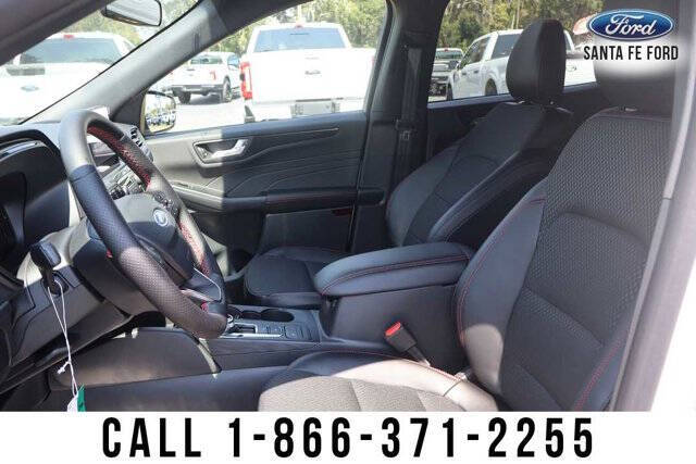 2025 Ford Escape Hybrid ST-Line