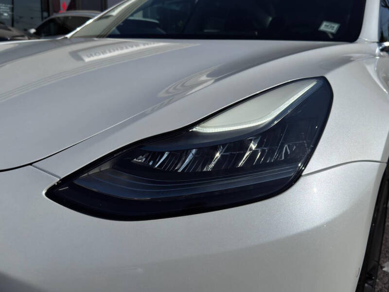 2019 Tesla Model 3 Mid Range