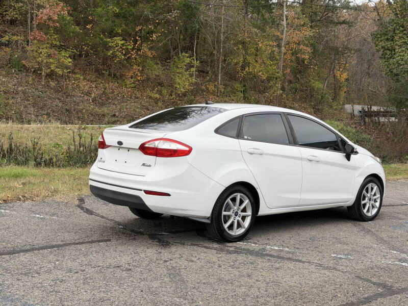 2014 Ford Fiesta SE