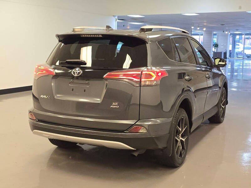 2016 Toyota RAV4 SE