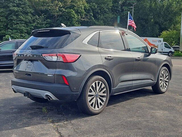 2020 Ford Escape Titanium