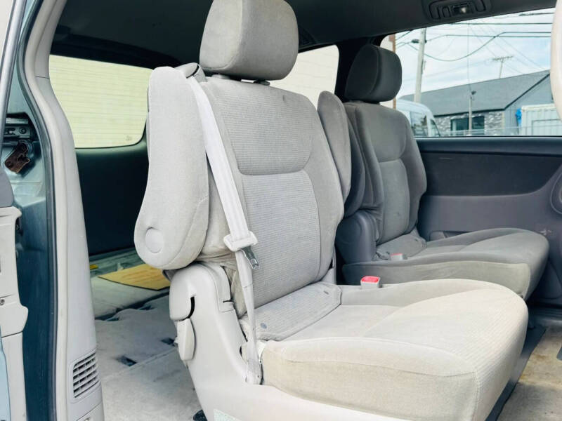 2005 Toyota Sienna