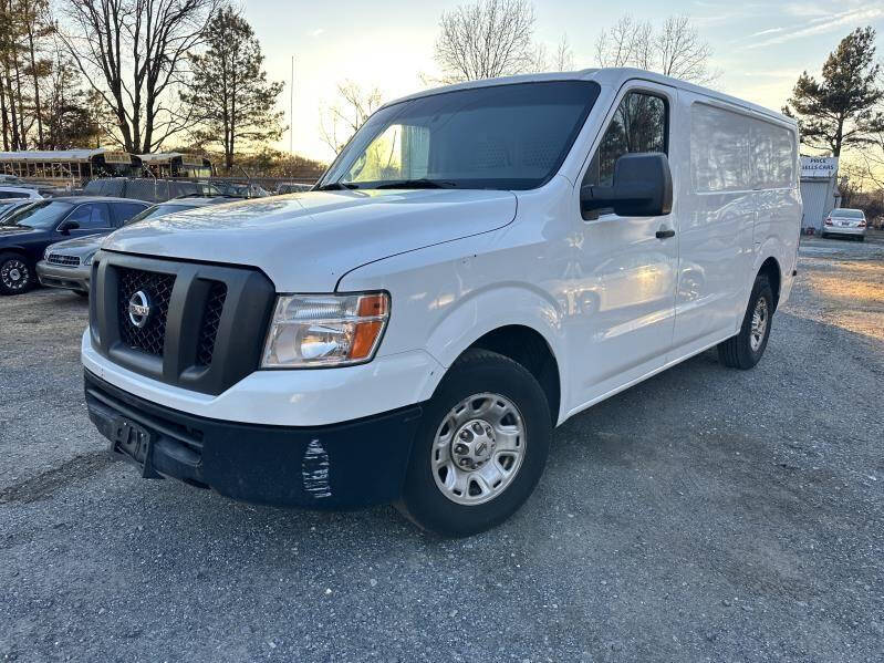 2013 Nissan NV Cargo null photo 12