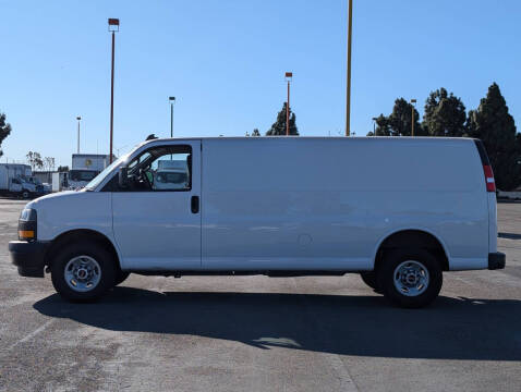 2023 GMC Savana 2500