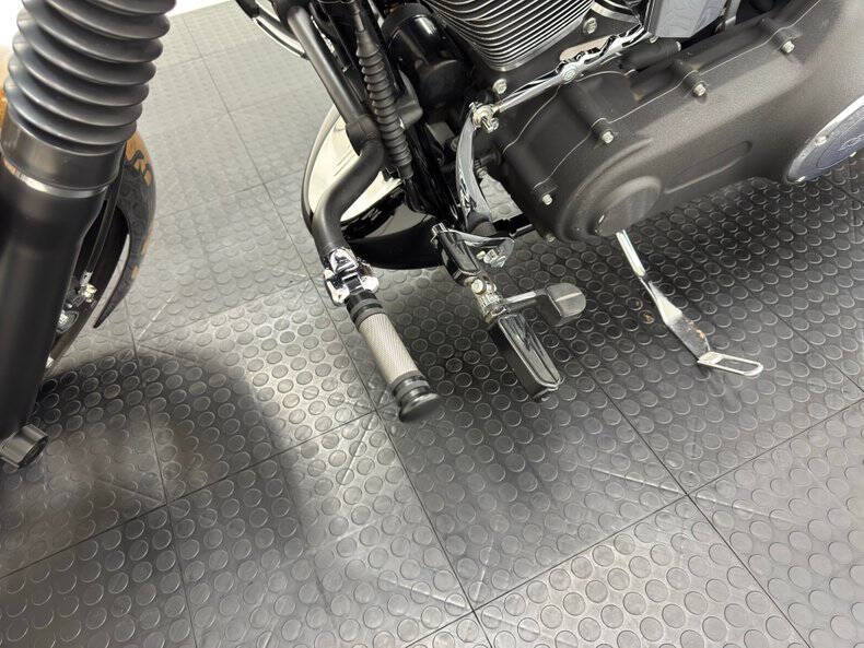 2012 Harley-Davidson Dyna