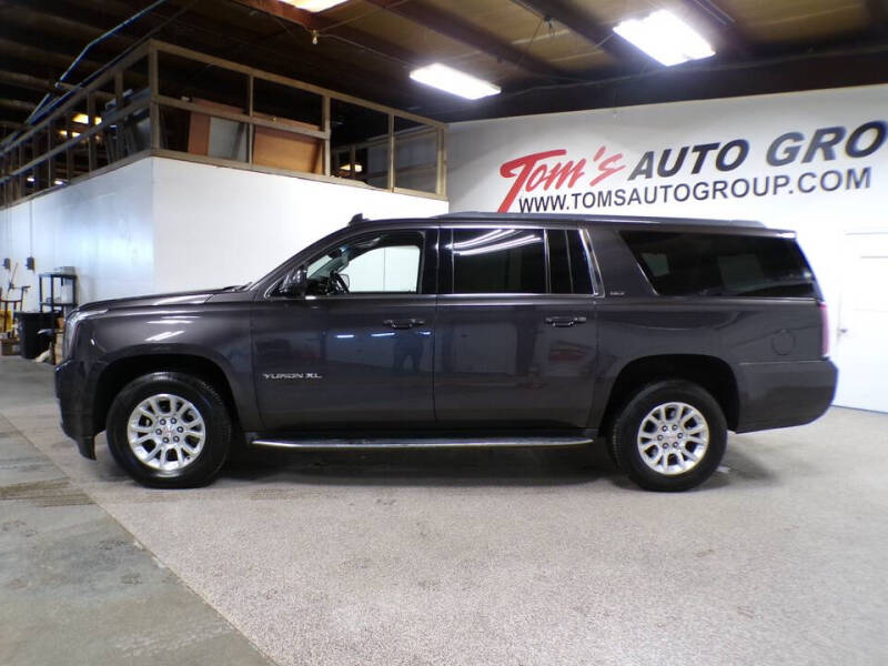 2017 GMC Yukon XL SLT