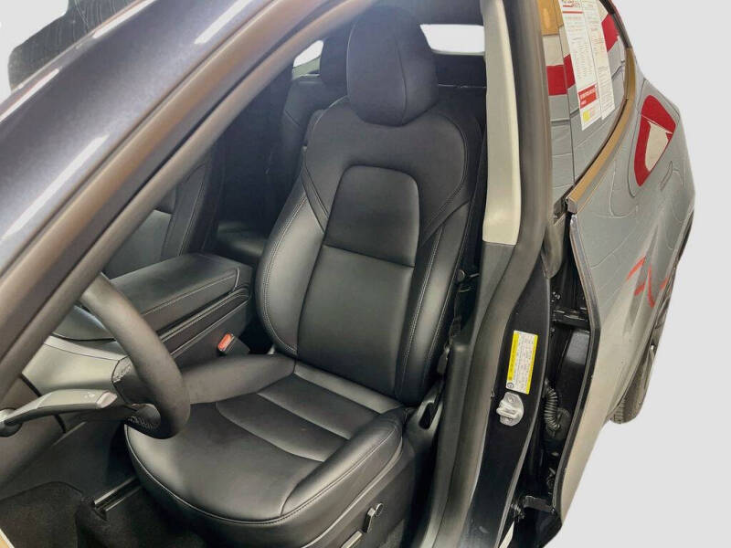 2025 Tesla Model Y Long Range