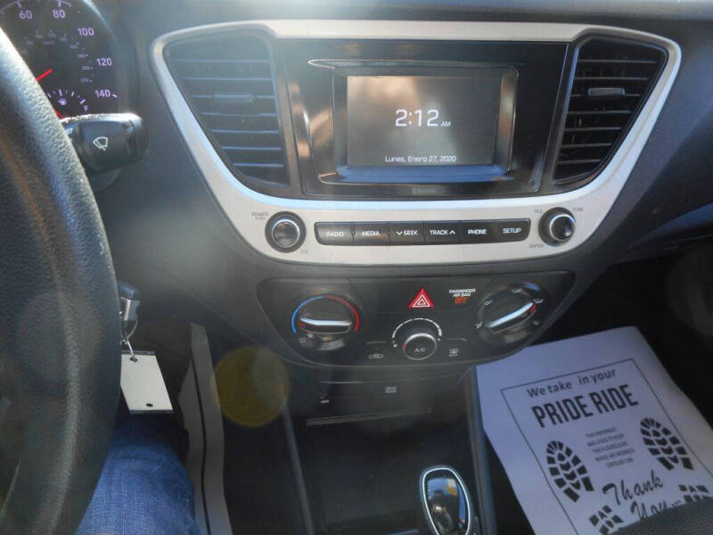 2019 Hyundai Accent SE