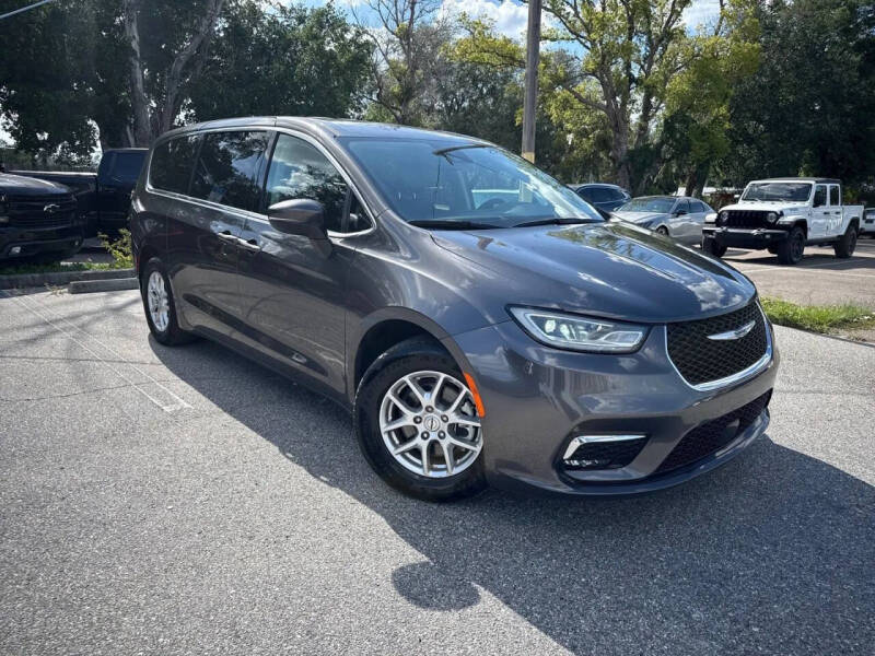 2023 Chrysler Pacifica Touring L
