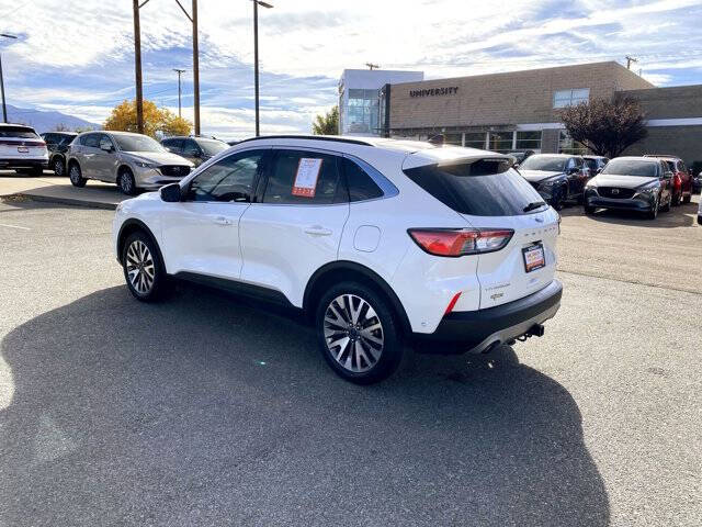 2020 Ford Escape Titanium