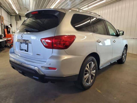 2019 Nissan Pathfinder S
