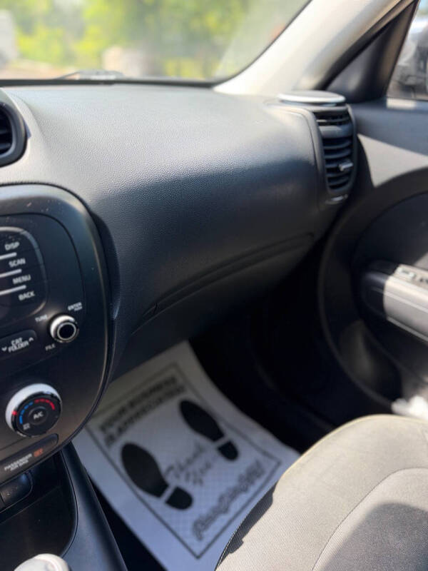 2014 Kia Soul +